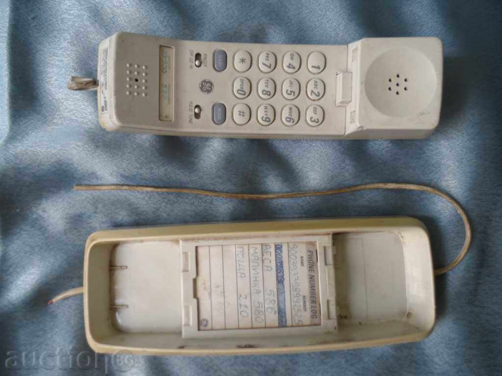 old phone with price 10.00 BGN | € 5.11 old phone with price 10.00 BGN | € 5.11