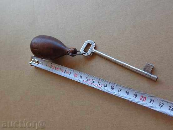 Old key from the lock of Turnovo hotel Kingdoms Bulgaria latch with price 43.00 BGN | € 21.99 Old key from the lock of Turnovo hotel Kingdoms Bulgaria latch with price 43.00 BGN | € 21.99