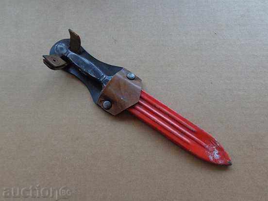 Доставка на Ергенска кама с кания, нож, острие Доставка на Ергенска кама с кания, нож, острие