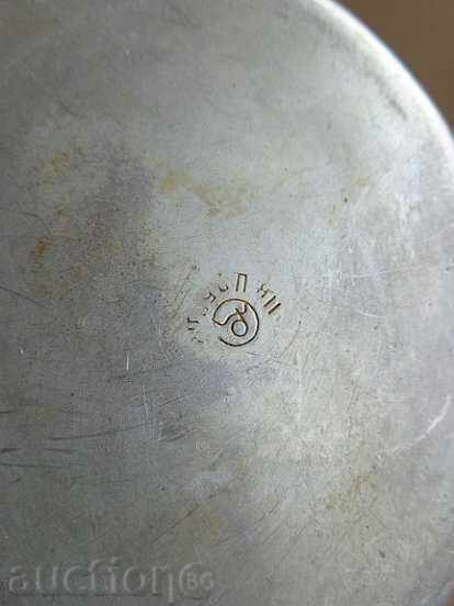 An old food box, a household pot, a pot - 6 An old food box, a household pot, a pot - 6