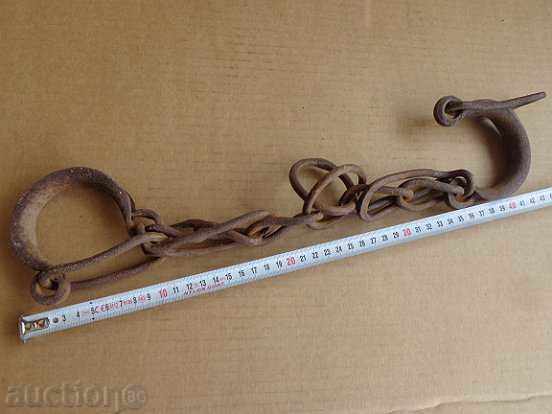 Παράδοση Παλιά πλαστά δεσμά, δεσμά, αλυσίδες, αλυσίδα Παράδοση Παλιά πλαστά δεσμά, δεσμά, αλυσίδες, αλυσίδα