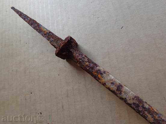 Old skein wedge sharp peak wrought iron - 6 Old skein wedge sharp peak wrought iron - 6