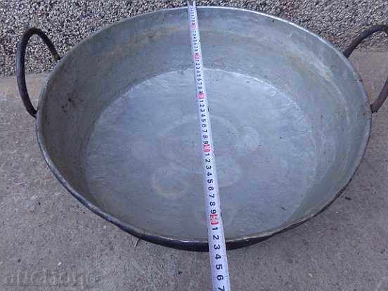 An old cooked pan of a copper pot pan pan with price 119.00 BGN | € 60.84