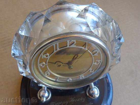 Old Desktop Clock Alarm Clock Works WELL - 7 Old Desktop Clock Alarm Clock Works WELL - 7
