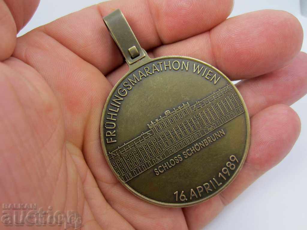 Auction VIENNA MARATHON PRIZE MEDAL-1989-ORIGINAL Auction VIENNA MARATHON PRIZE MEDAL-1989-ORIGINAL