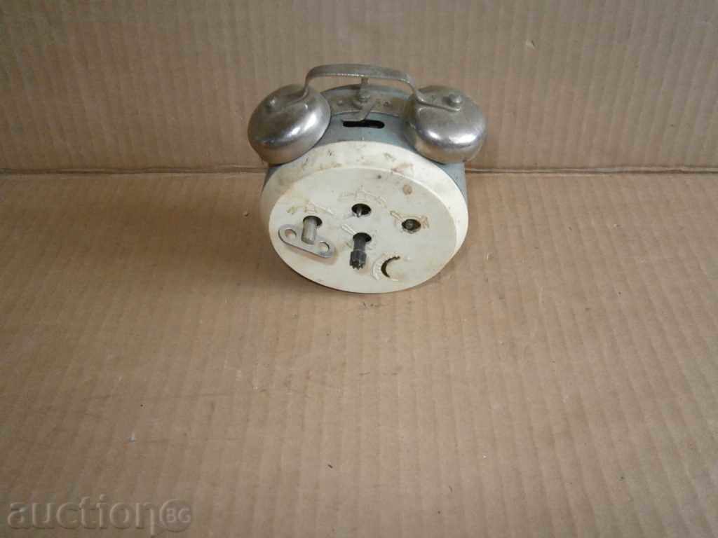 Παράδοση σοσιαλιστική αποκατάσταση ξυπνητήρι