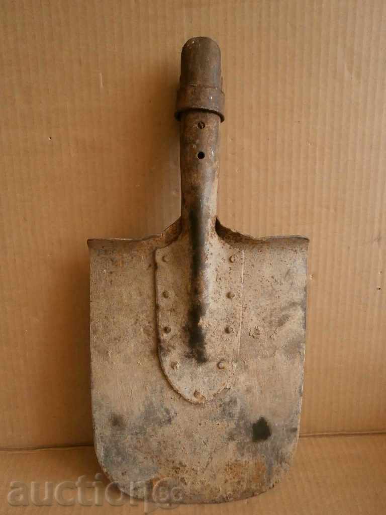 Auction a great trench a great shovel WW2 WWII Auction a great trench a great shovel WW2 WWII