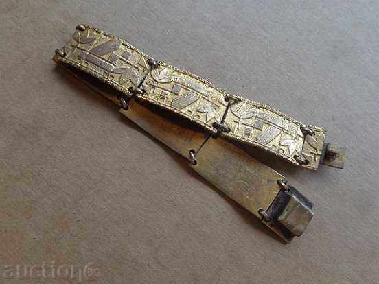 Auction Renaissance bronze bracelet with gilded jewel, ornament Auction Renaissance bronze bracelet with gilded jewel, ornament