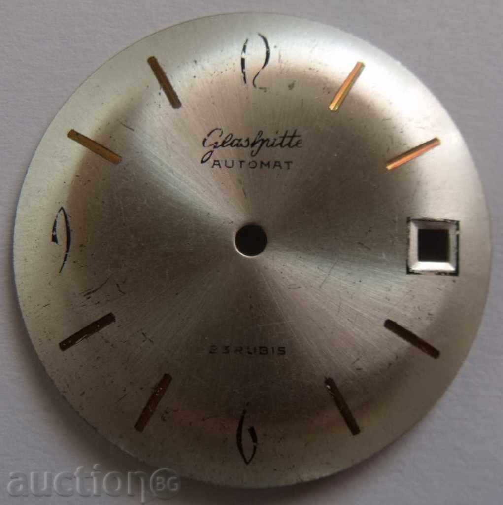 Πρόσωπο του ένα ρολόι-GUB-Glashütte