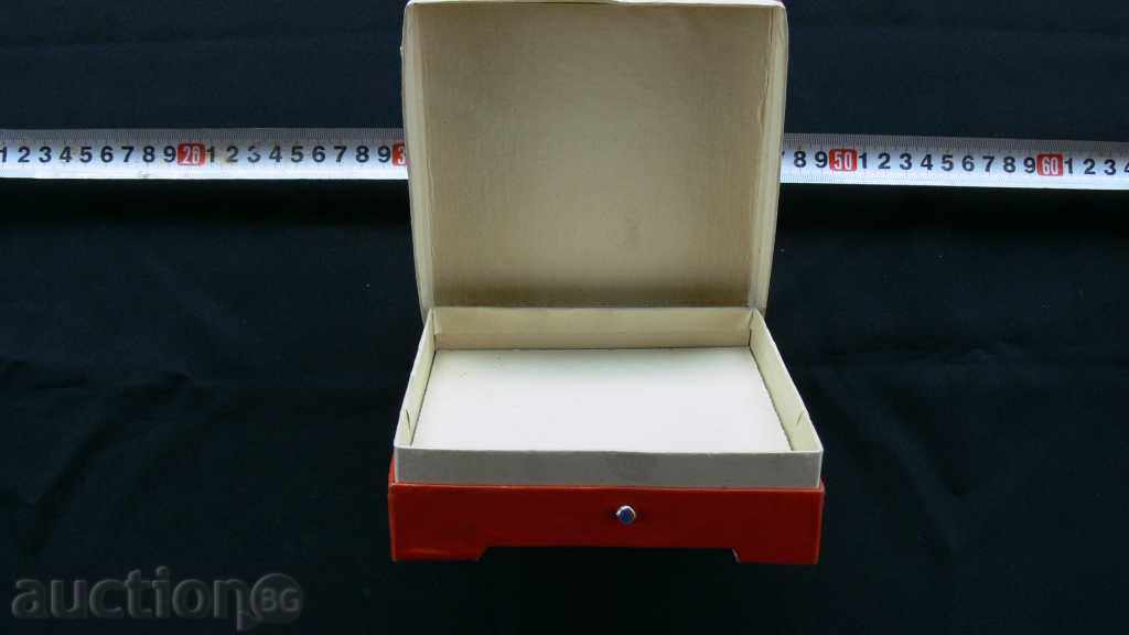 STAR BOX FOR BONBONS "MALCHIKA" ALBENA with price 25.00 BGN | € 12.78 STAR BOX FOR BONBONS "MALCHIKA" ALBENA with price 25.00 BGN | € 12.78