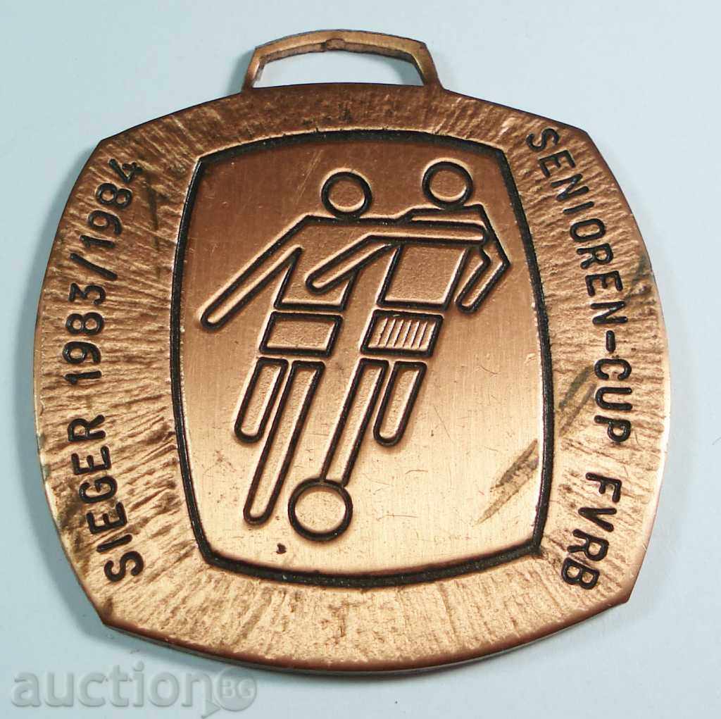 7572 Германия медал победител футболен турнир 1983/1984 г.