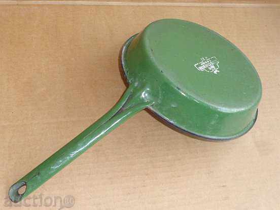 Old massive enameled pan, very early soldier, Bulgaria with price 43.00 BGN | € 21.99 Old massive enameled pan, very early soldier, Bulgaria with price 43.00 BGN | € 21.99