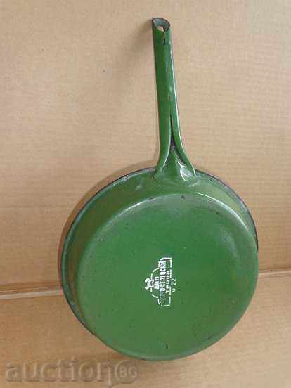 Old massive enameled pan, very early soldier, Bulgaria - 7 Old massive enameled pan, very early soldier, Bulgaria - 7