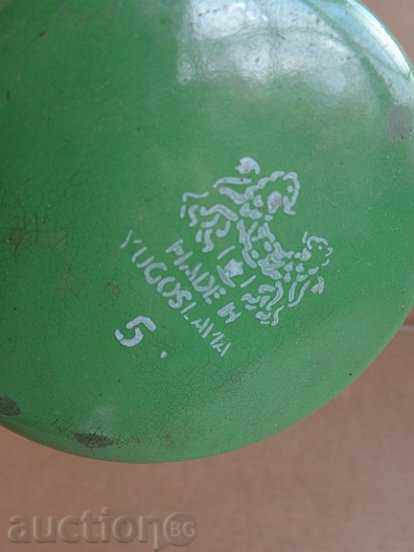 Delivery of Enamelled jesus from the time of a soda, a coffee bean Delivery of Enamelled jesus from the time of a soda, a coffee bean