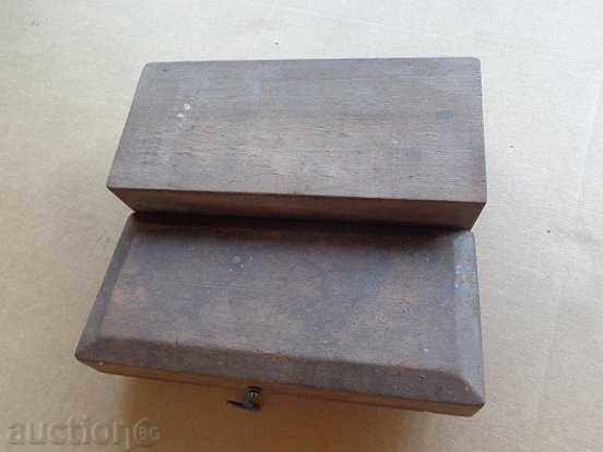 Παράδοση Παλιό ξύλινο κουτί για PIU ανταλλακτικά, εξαρτήματα, τα βάρη Παράδοση Παλιό ξύλινο κουτί για PIU ανταλλακτικά, εξαρτήματα, τα βάρη