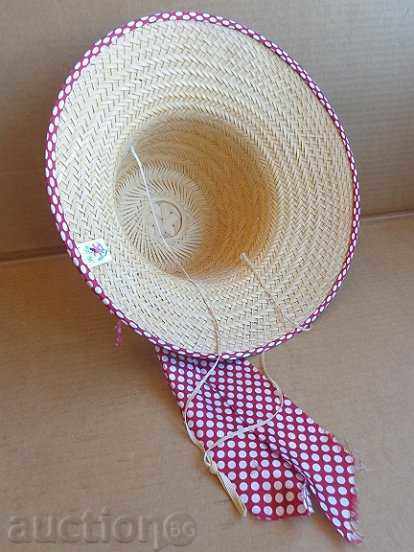 Delivery of Branded women's straw hat, cape, bombe Delivery of Branded women's straw hat, cape, bombe