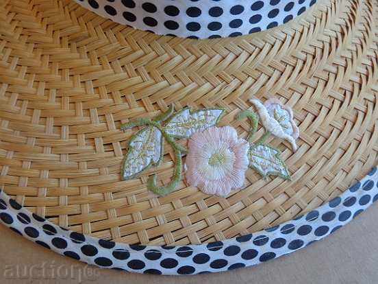 Branded women's straw hat, cape, bombe with price 39.00 BGN | € 19.94