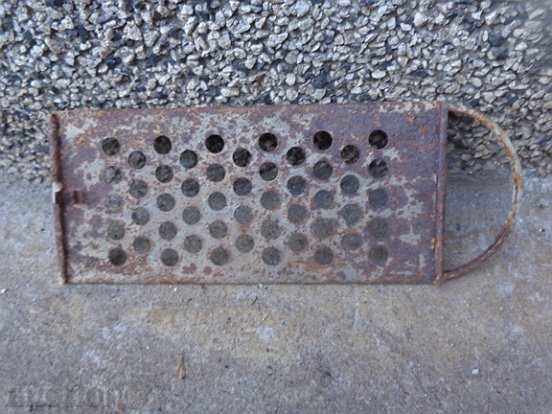 Παλιά τρίφτη από τις αρχές του εικοστού αιώνα, πρωτόγονη - 5 Παλιά τρίφτη από τις αρχές του εικοστού αιώνα, πρωτόγονη - 5