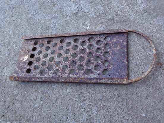 Παλιά τρίφτη από τις αρχές του εικοστού αιώνα, πρωτόγονη - 7 Παλιά τρίφτη από τις αρχές του εικοστού αιώνα, πρωτόγονη - 7