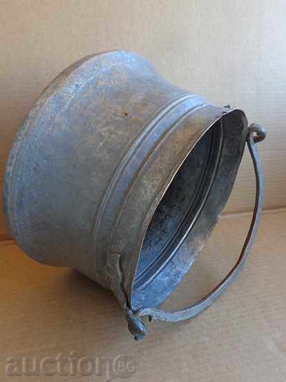 Delivery of Tin boned, boiler, baker, copper pot Delivery of Tin boned, boiler, baker, copper pot