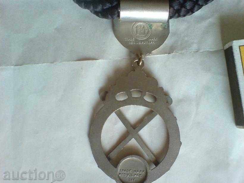 Livrarea Medalie. Ordin, distincție - masonic?