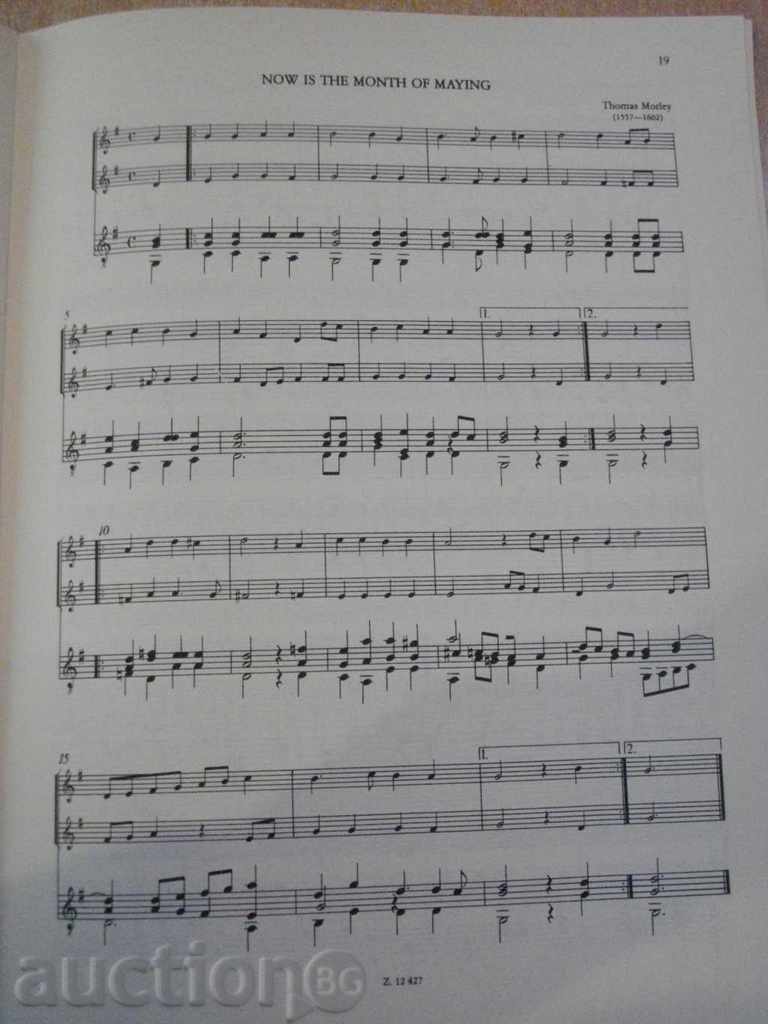 Delivery of Book "Reneszánsz táncok két fuvolára és gitárra-Benkő" -24t Delivery of Book "Reneszánsz táncok két fuvolára és gitárra-Benkő" -24t