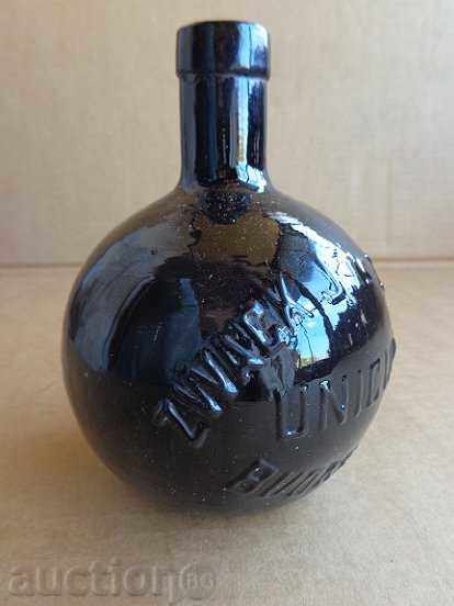 Стара  бутилка от коняк Уникум  шише