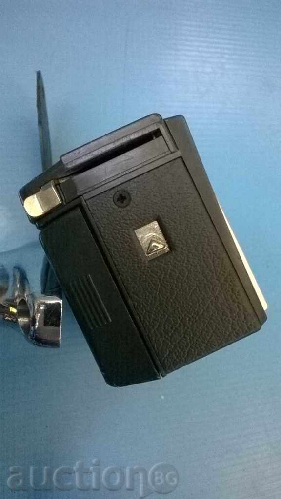 Auction  Kodak Insmatic 50 camera