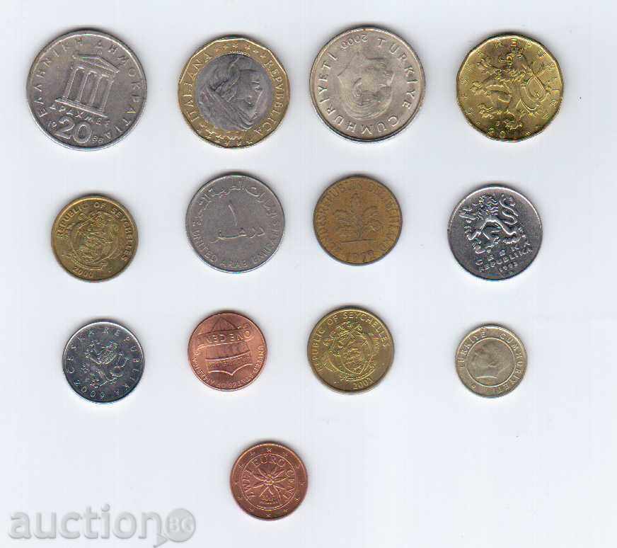 13 pcs. SOLID FOREIGN CURRENCIES with price 6.00 BGN | € 3.07