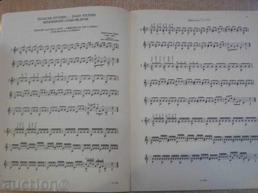 Licitație Book "GYAKORLATOK ÉS KÖNNYŰ STÍLUSTANULMÁNYOK GITÁRRA" -28str