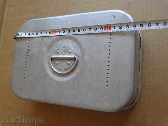 Livrarea cutie veche de aluminiu cu mânere, numărul și marcaje