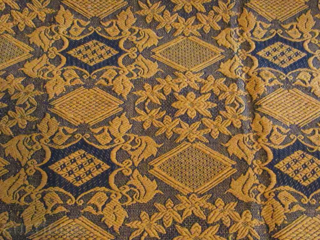 Auction OLD WOOL YELLOW BED COVER / 200x150cm / Auction OLD WOOL YELLOW BED COVER / 200x150cm /