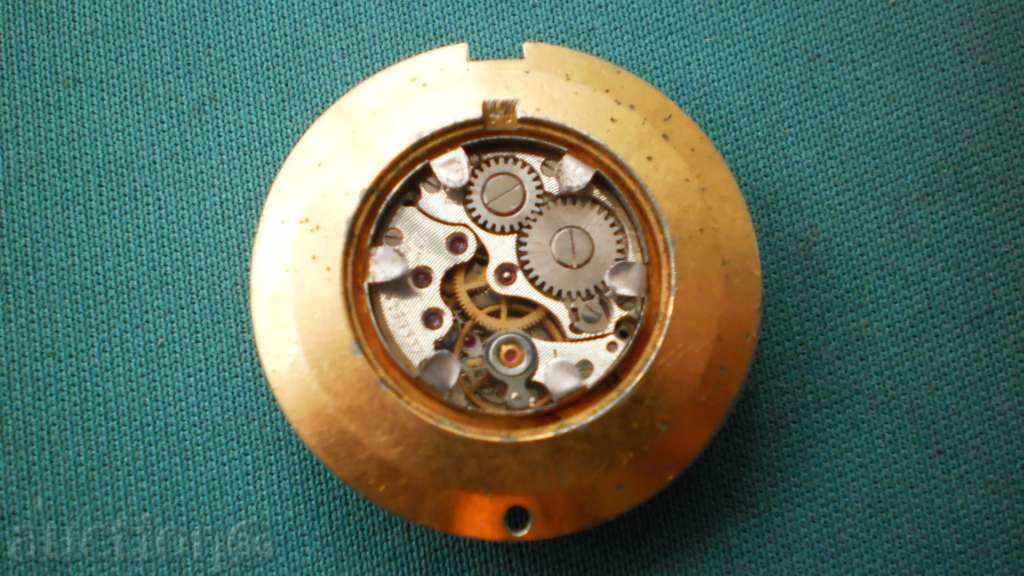 65. Ceas !!! CHAIKA !!! ORIGINAL-GOLD-MARCAT cu preț € 10.23 | 20.01 BGN