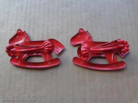 Old children's hooks with horns luxurious performance with price 44.00 BGN | € 22.50 Old children's hooks with horns luxurious performance with price 44.00 BGN | € 22.50