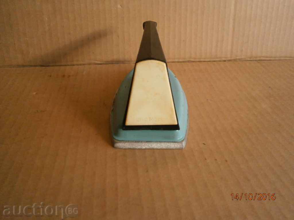 Auction iron metal toy 70s soc sheet metal toy Auction iron metal toy 70s soc sheet metal toy