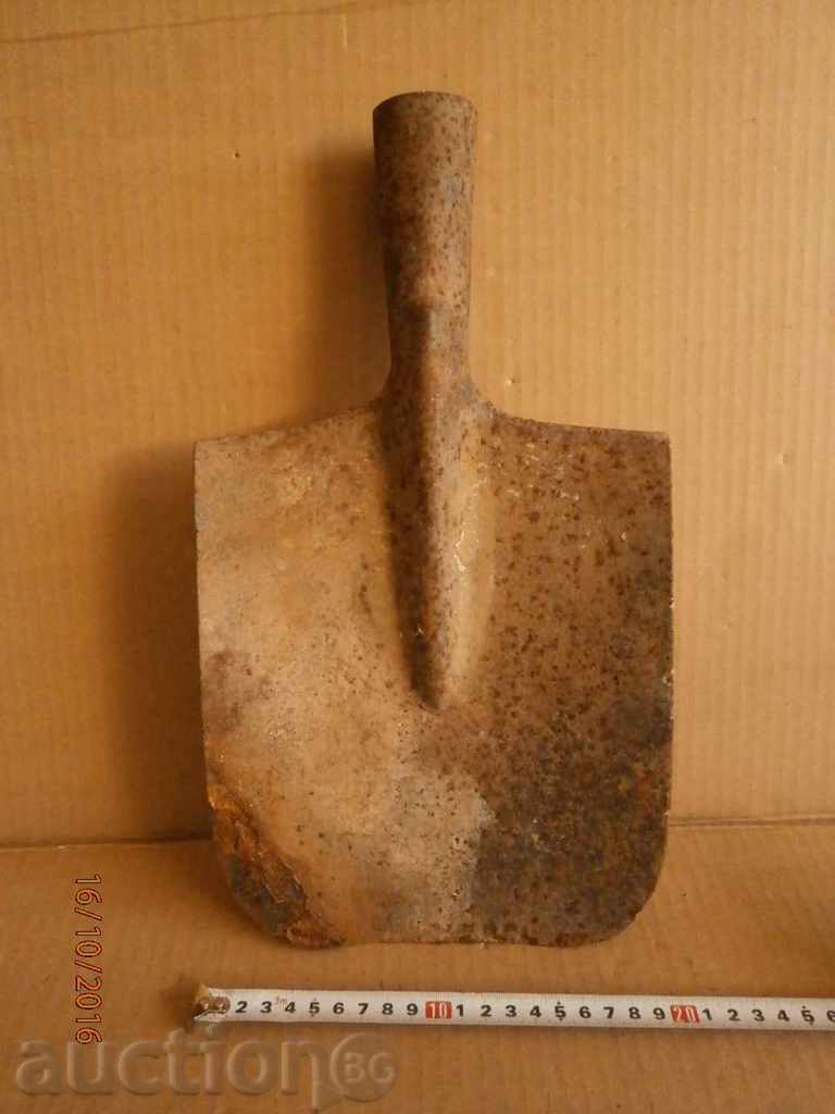 a great trench a great shovel WW2 WWII