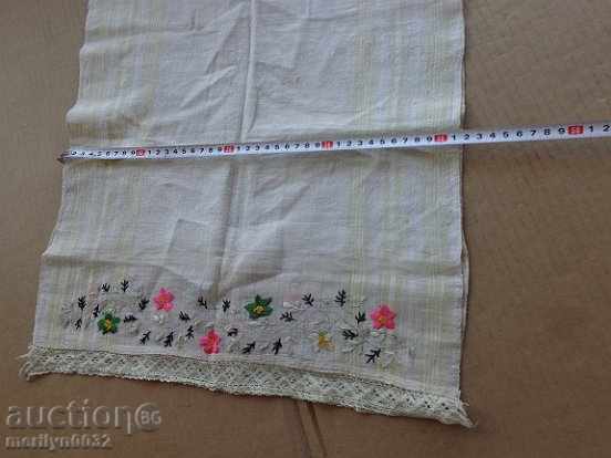 Delivery of An embroidered canary cloth with lace, chees, canvas, pine Delivery of An embroidered canary cloth with lace, chees, canvas, pine