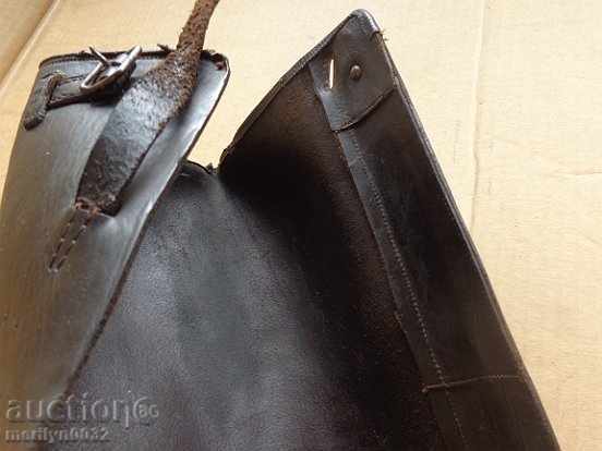 Delivery of Royal officers' leather ghettos