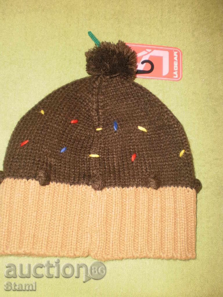 Auction Genuine children's La Gear hat in brown and white, reduced Auction Genuine children's La Gear hat in brown and white, reduced