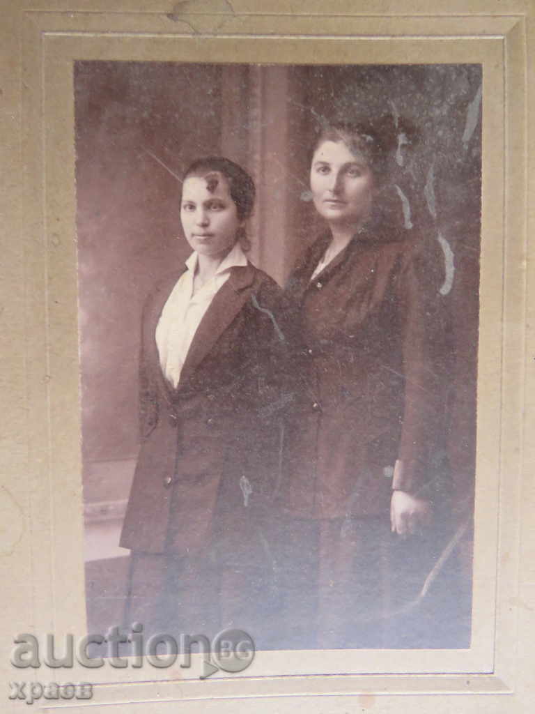 OLD PHOTO - CARDBOARD - 1907 - 0066 with price 14.99 BGN | € 7.66 OLD PHOTO - CARDBOARD - 1907 - 0066 with price 14.99 BGN | € 7.66