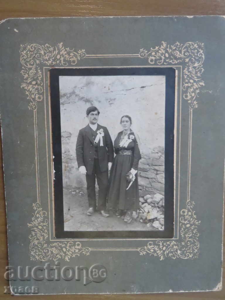 OLD PHOTOGRAPH - CARDBOARD - 0001 OLD PHOTOGRAPH - CARDBOARD - 0001