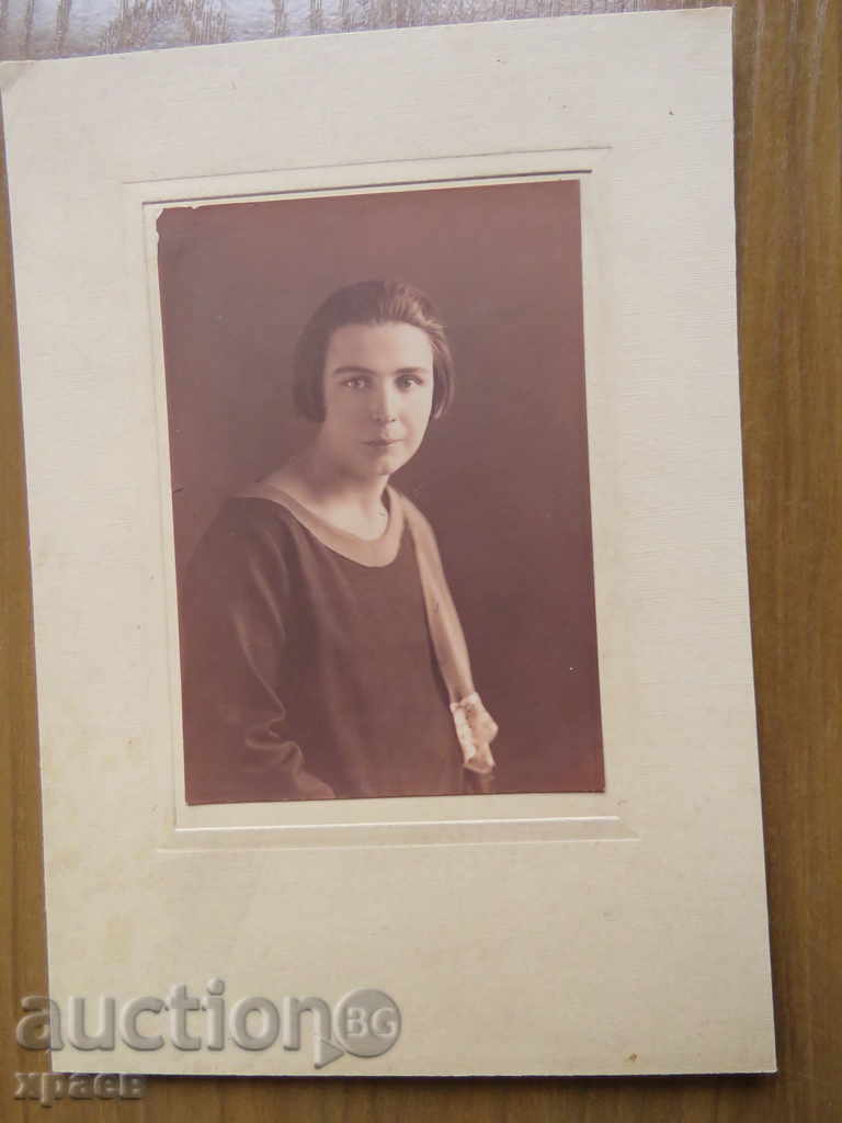 СТАРА ФОТОГРАФИЯ - КАРТОН - 0034 с цена 17.99 лв. | € 9.20 СТАРА ФОТОГРАФИЯ - КАРТОН - 0034 с цена 17.99 лв. | € 9.20