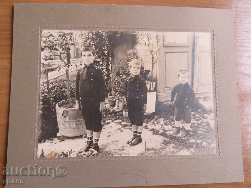OLD PHOTO - CARDBOARD - 0181 with price 17.99 BGN | € 9.20 OLD PHOTO - CARDBOARD - 0181 with price 17.99 BGN | € 9.20