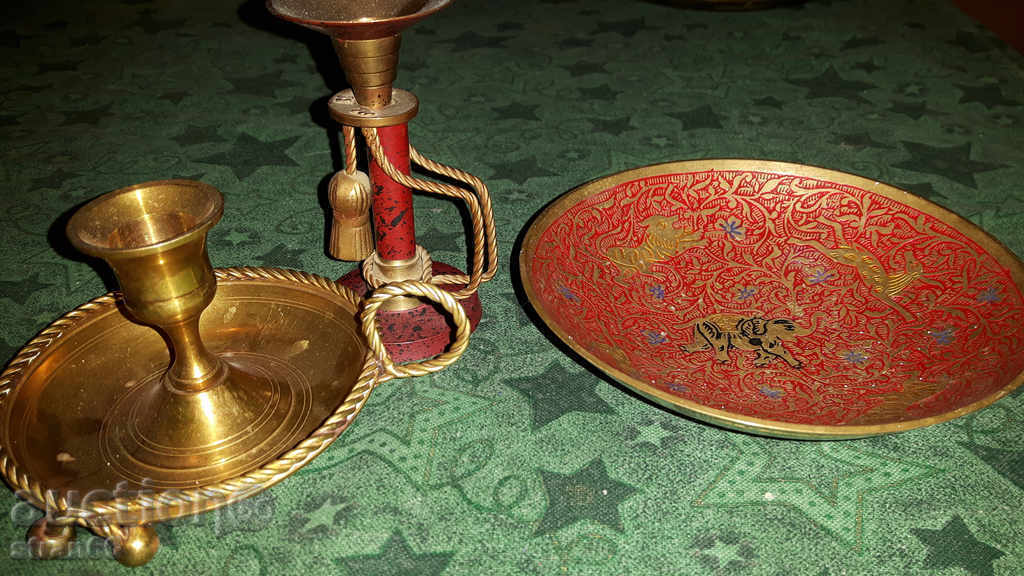 Brass candlesticks and embossed brass bowl - Lot - 3 pcs with price 70.00 BGN | € 35.79 Brass candlesticks and embossed brass bowl - Lot - 3 pcs with price 70.00 BGN | € 35.79