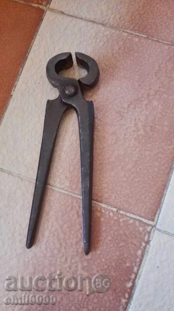 Delivery of Pliers. Delivery of Pliers.