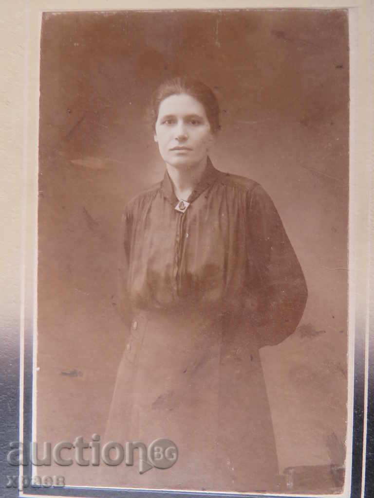 OLD PHOTO - CARDBOARD - 0195 with price 17.99 BGN | € 9.20 OLD PHOTO - CARDBOARD - 0195 with price 17.99 BGN | € 9.20