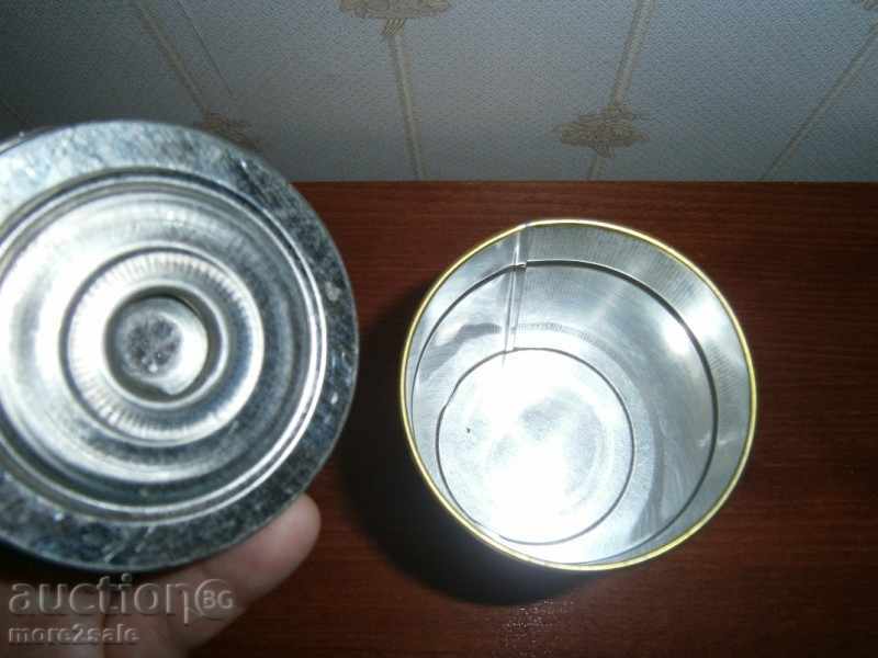 METAL BOX OF BLACK TEA - EXCELLENT 13.2 CM HIGH CYLINDER - 5 METAL BOX OF BLACK TEA - EXCELLENT 13.2 CM HIGH CYLINDER - 5