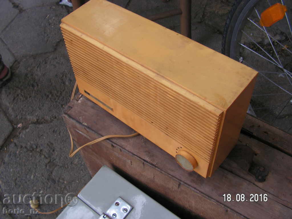 6704. STARA RADIO with price 11.00 BGN | € 5.62 6704. STARA RADIO with price 11.00 BGN | € 5.62