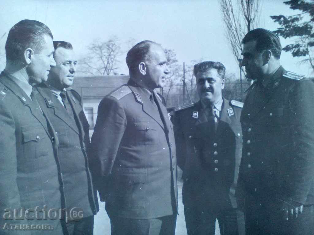 Imagine generală Kostadin Iliev cu preț 30.00 BGN | € 15.34 Imagine generală Kostadin Iliev cu preț 30.00 BGN | € 15.34