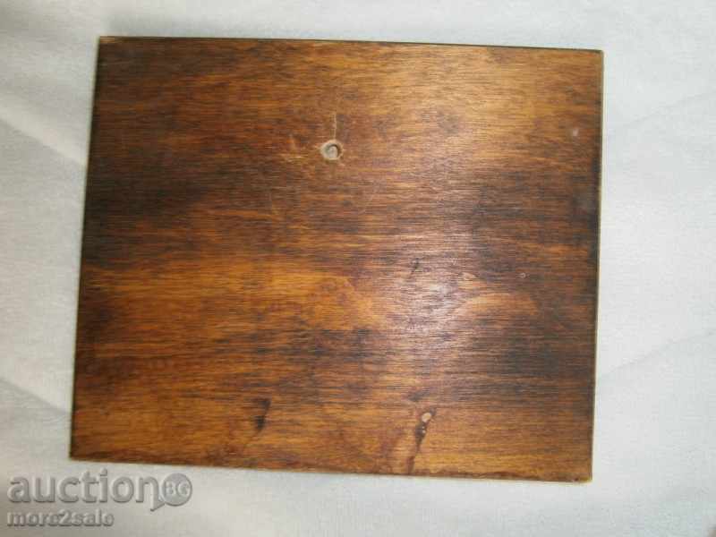 PANO - WOOD, HANDMADE - 70-80 YEARS, SOUVENIR with price 14.00 BGN | € 7.16 PANO - WOOD, HANDMADE - 70-80 YEARS, SOUVENIR with price 14.00 BGN | € 7.16